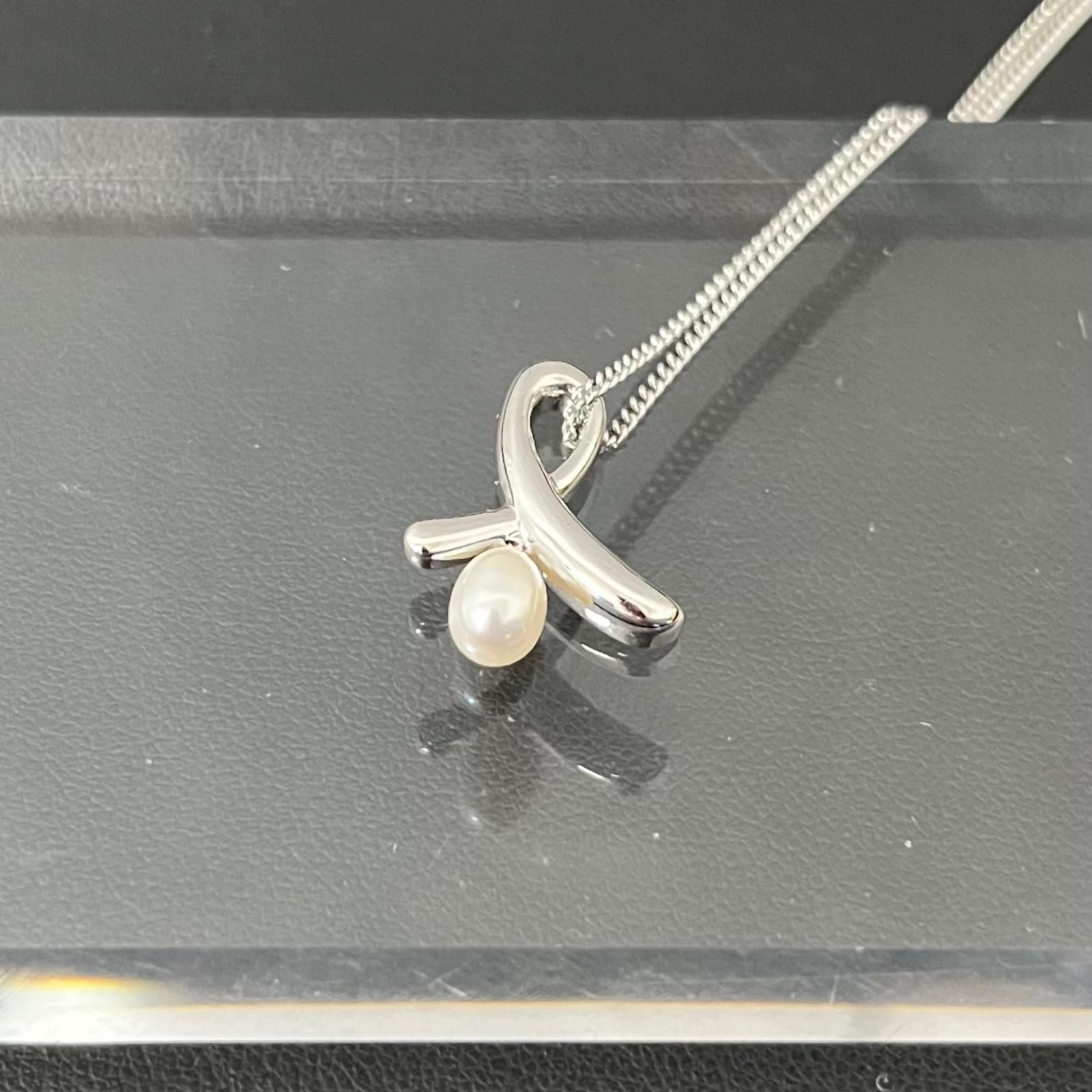 TASAKI】パール ペンダント ネックレス シルバーカラー リボンモチーフ