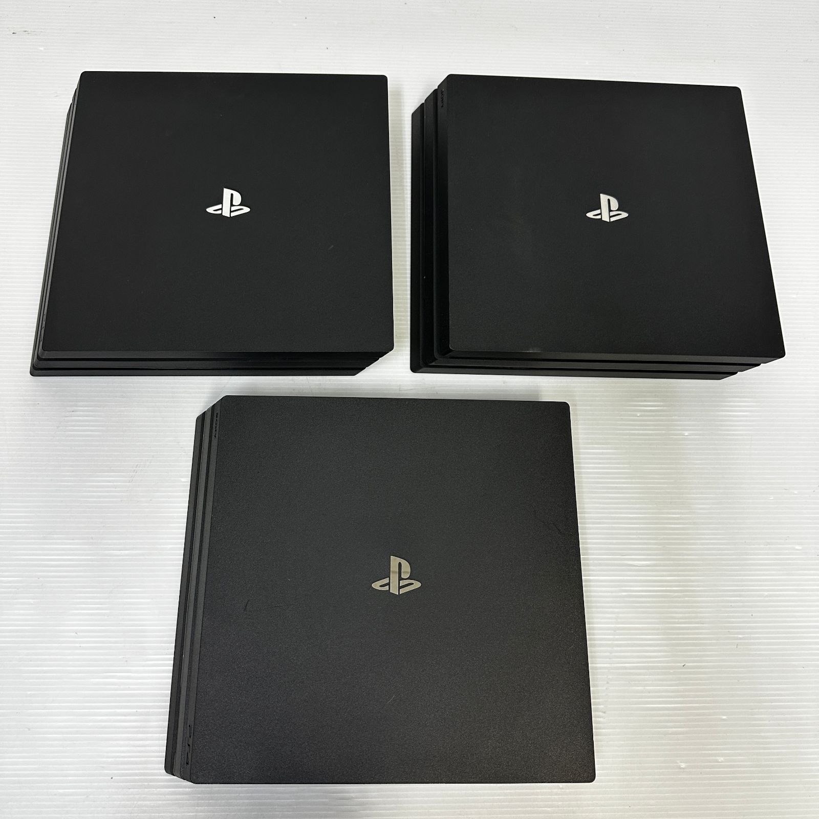 △140 [PlayStation 4] PS4 PRO 本体 3台まとめ 型番7000番台 7200番台