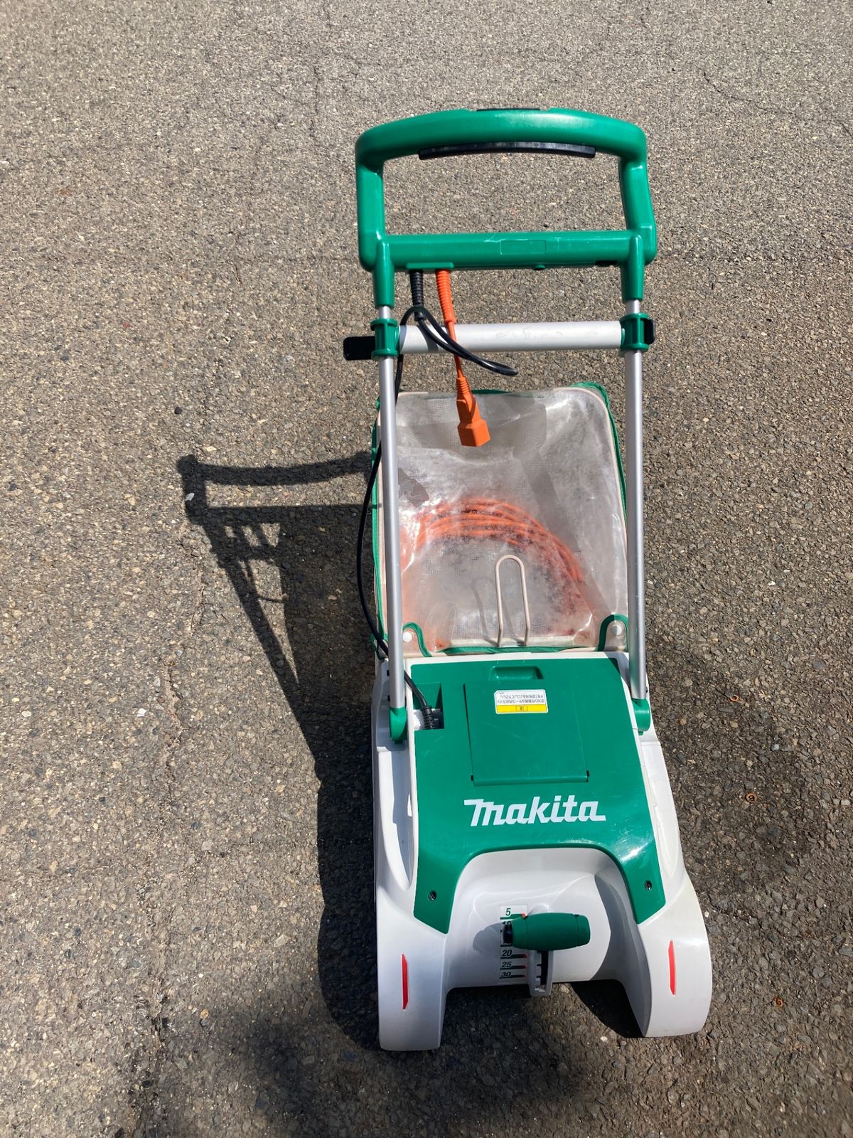 【中古品】【0902】★マキタ 芝刈機 刈込幅280mm MLM2850　IT18JD4HTRV4