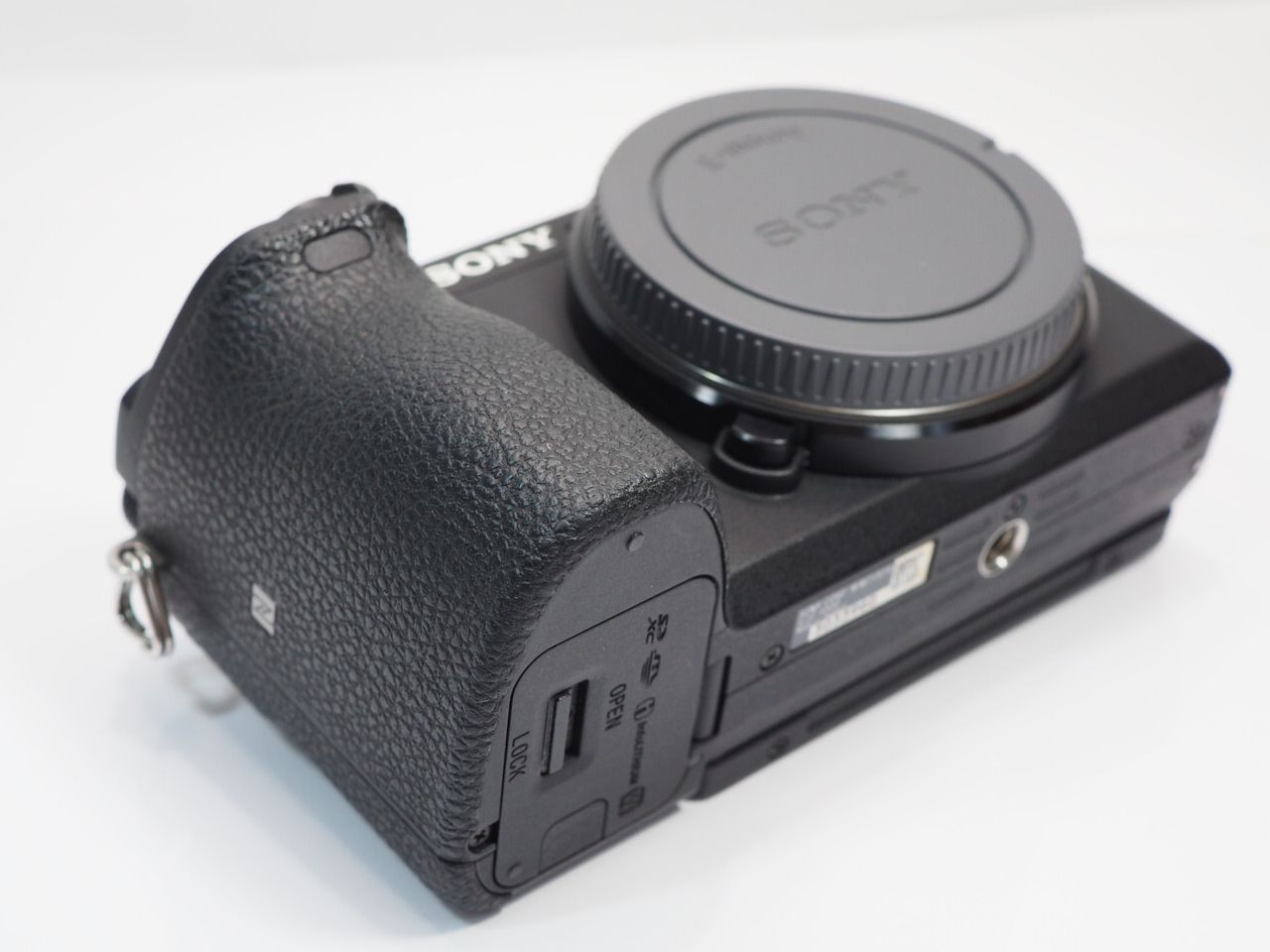 送料無料 動作確認済 SONY α6500 ボディー ILCE-6500 バッテリー3個