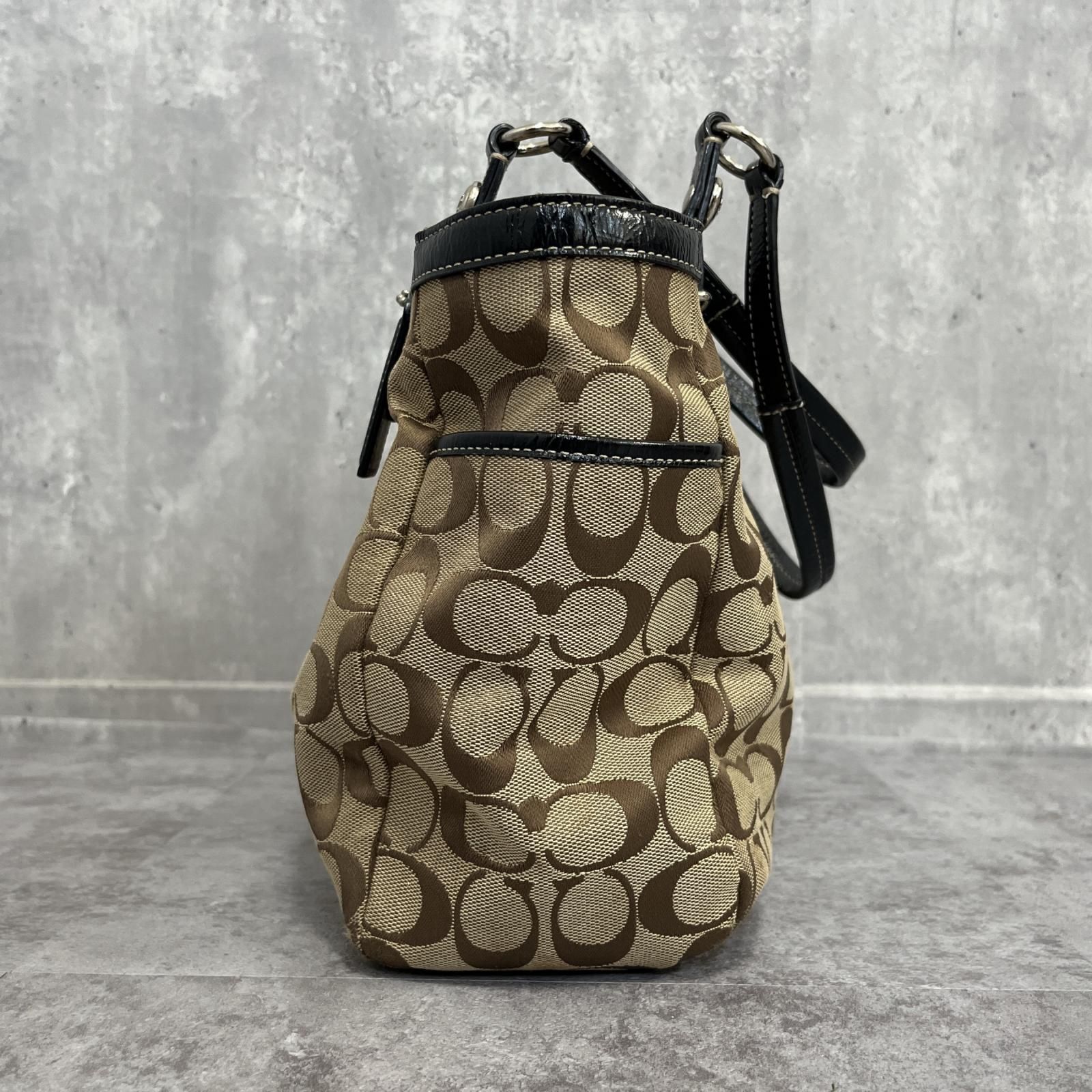 COACH】シグネチャートートバッグ(保存袋付き) 美品 COACH 