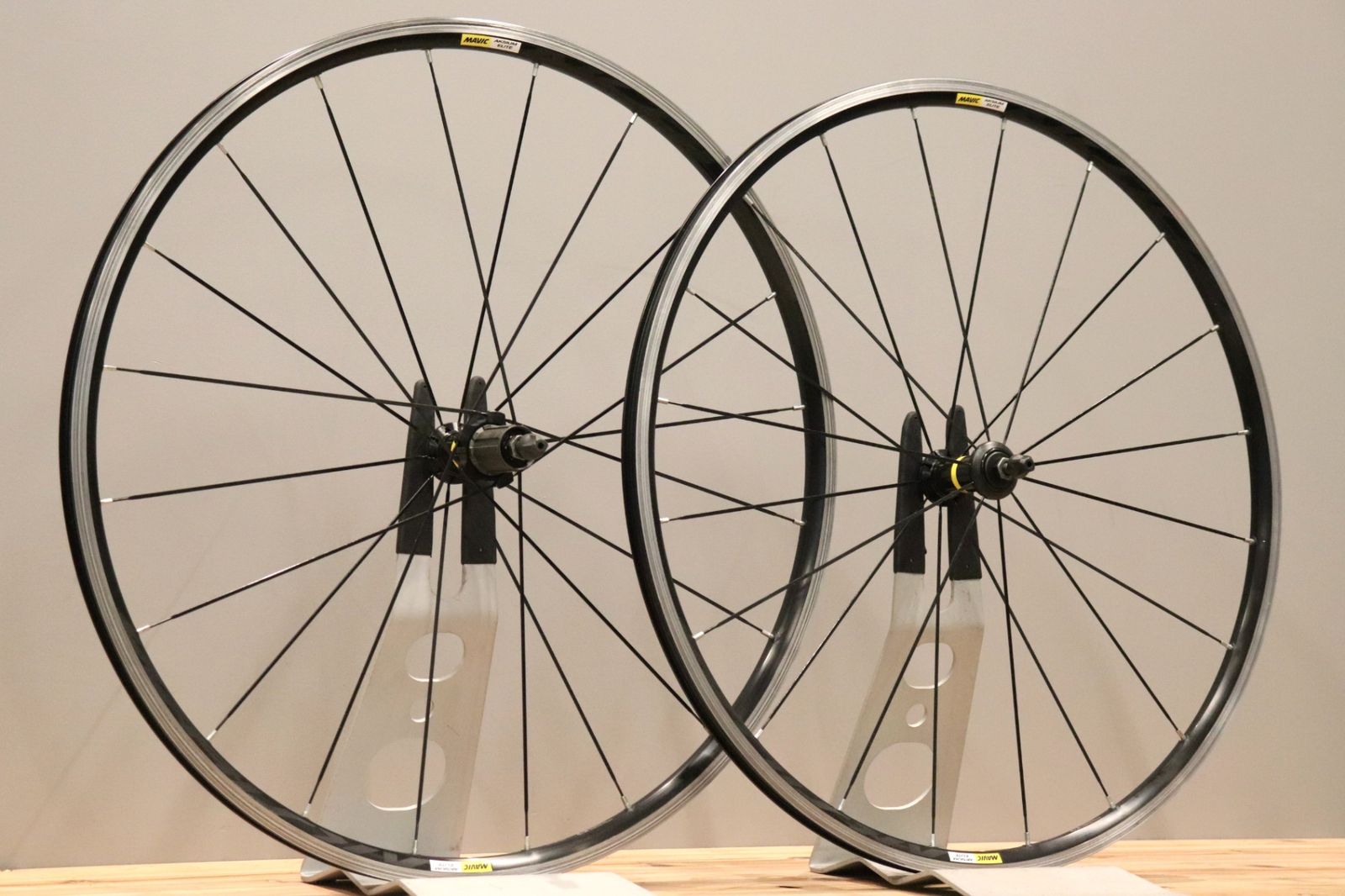 MAVIC AKSIUM　Elite アクシウムエリート ホイール前後セット マヴィック MAVIC アクシウム エリート AKSIUM ELITE アルミ