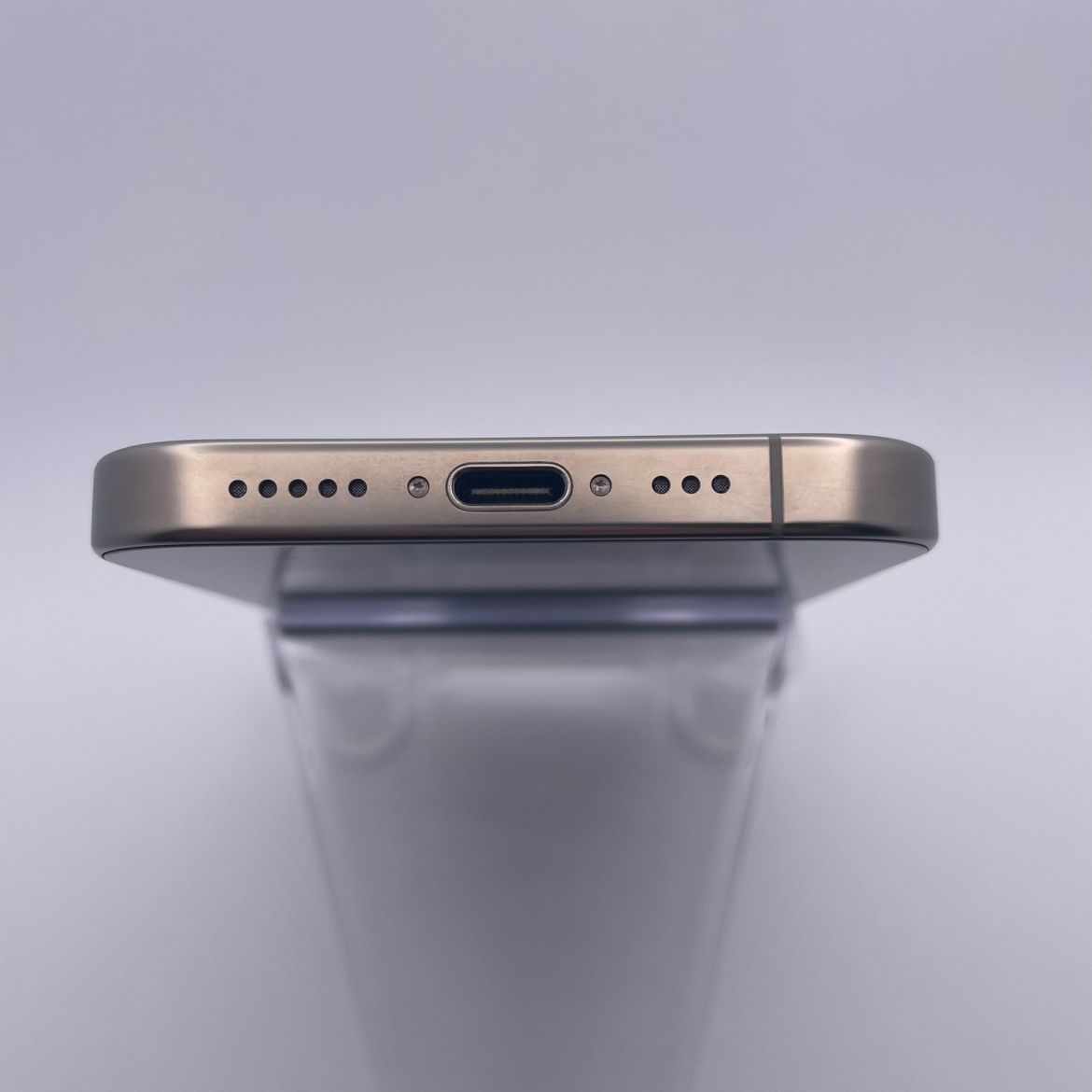 iPhone 16 Pro 128GB Natural Titanium バッテリー98％ - メルカリ