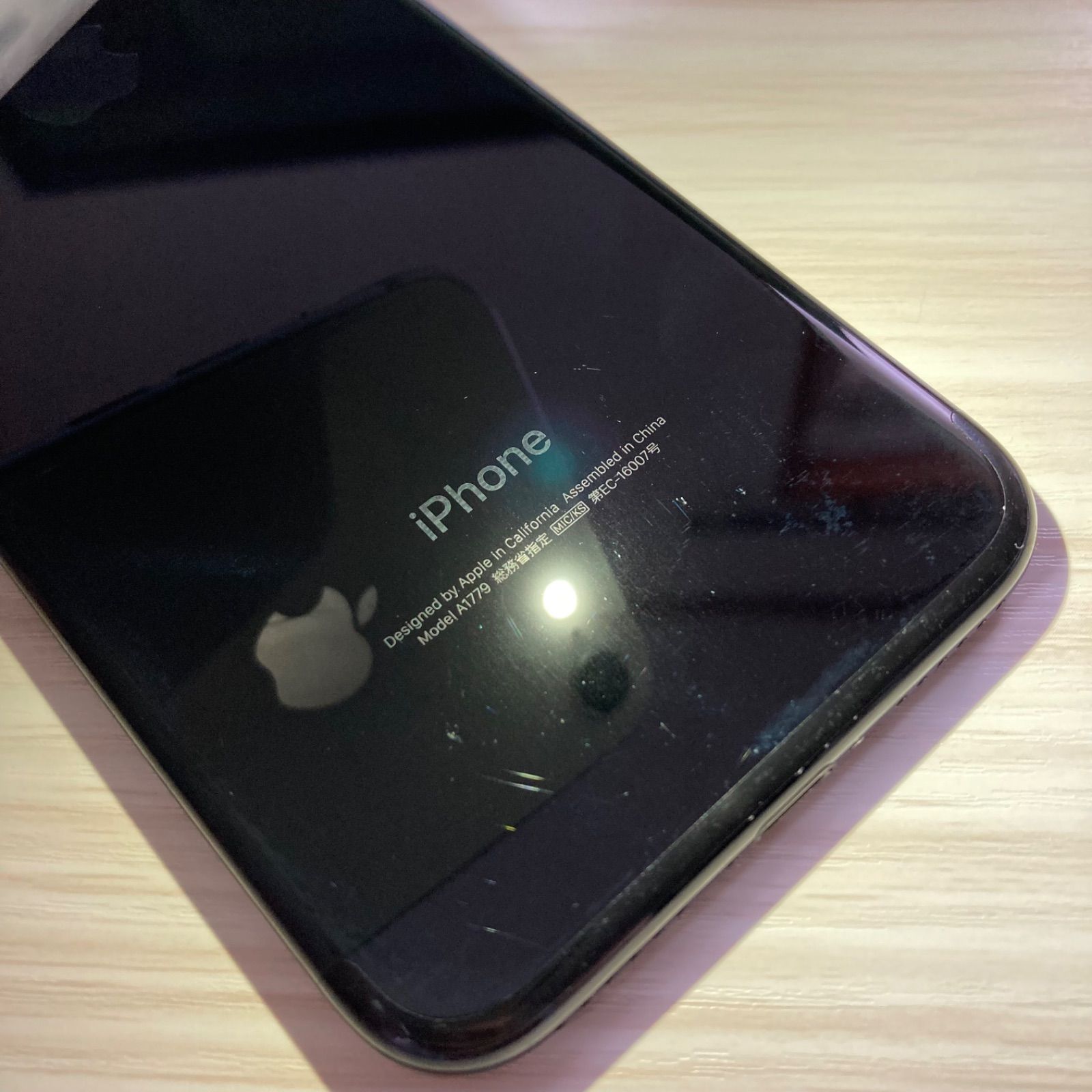 iPhone7 128GB ジェットブラック SIMフリー バッテリー84% - メルカリ