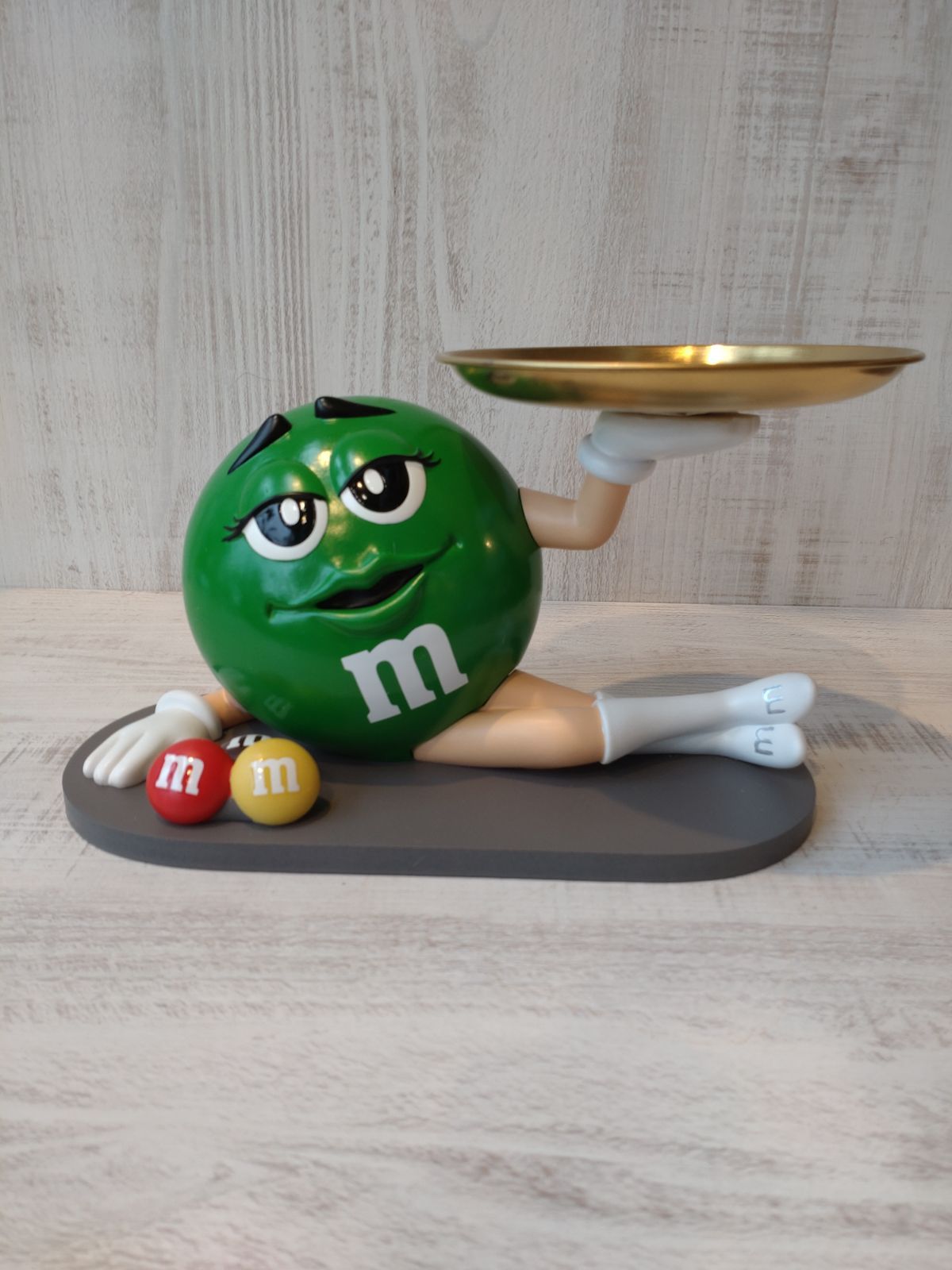 M&M's キャンディトレイ フィギュア　グリーン　　 置物 ディスプレイ 9,976円