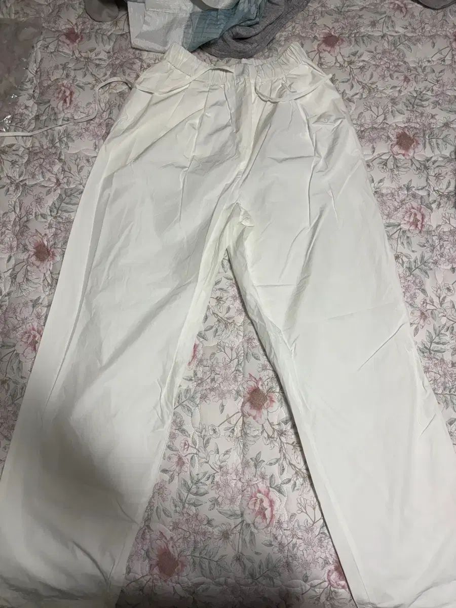AMOMENTO パンツ