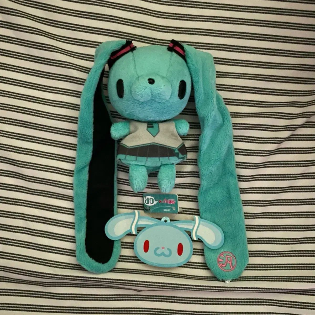 タグ付き 初音ミク 古典通用 うさぎ マスコット キーホルダー グルーミー ベアー