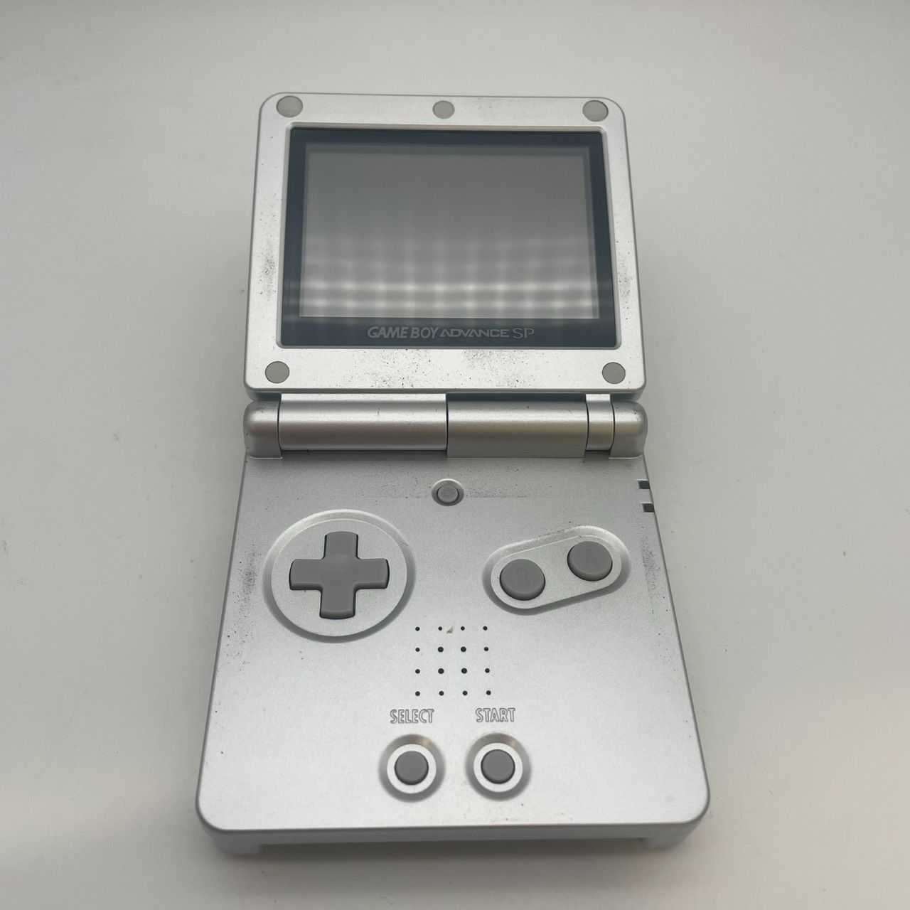 □AGS-001 ゲームボーイアドバンス SP GBA シルバー 起動確認済 A26