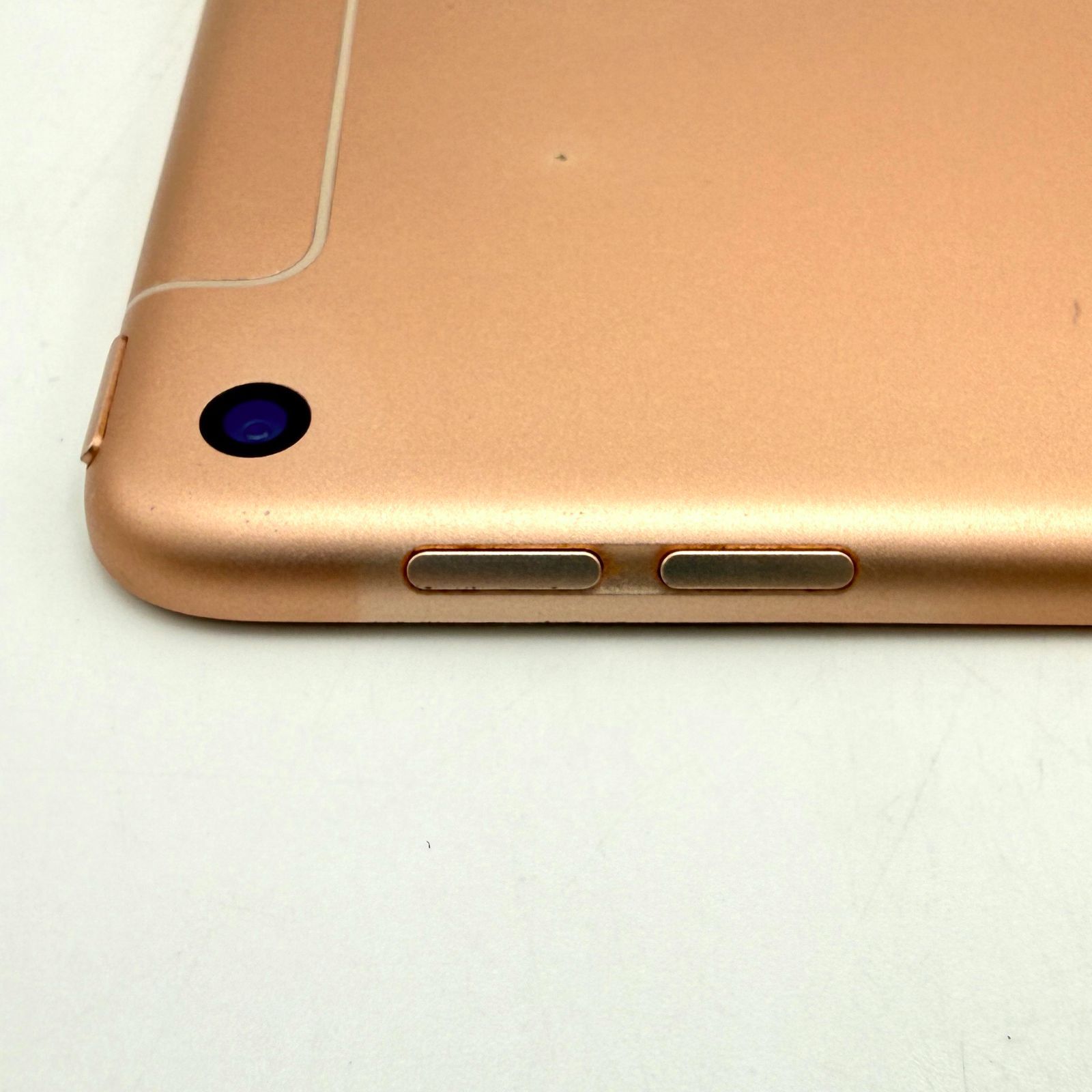 Apple iPad mini5 7.9インチ SIMフリー MUX72J/A Wi-Fi+Cellular Gold