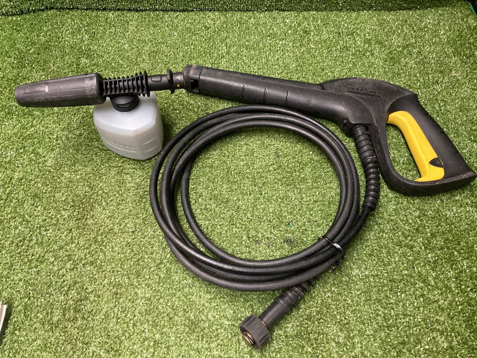 中古品】【0902】☆KARCHER(ケルヒャー) 家庭用高圧洗浄機 K2 CLASSIC
