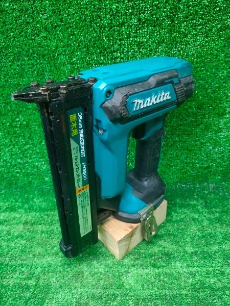 ◎マキタ(makita) FN350D 35mm充電式面木釘打機 動作確認済み