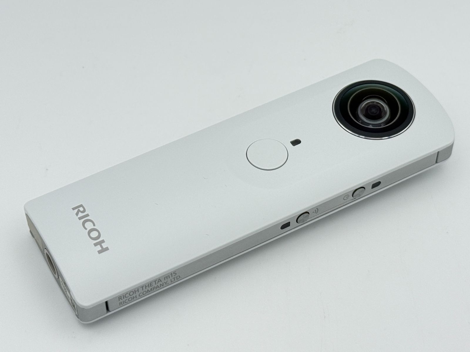 美品】RICOH THETA m15 ホワイト リコー シータ 360度カメラ - メルカリ