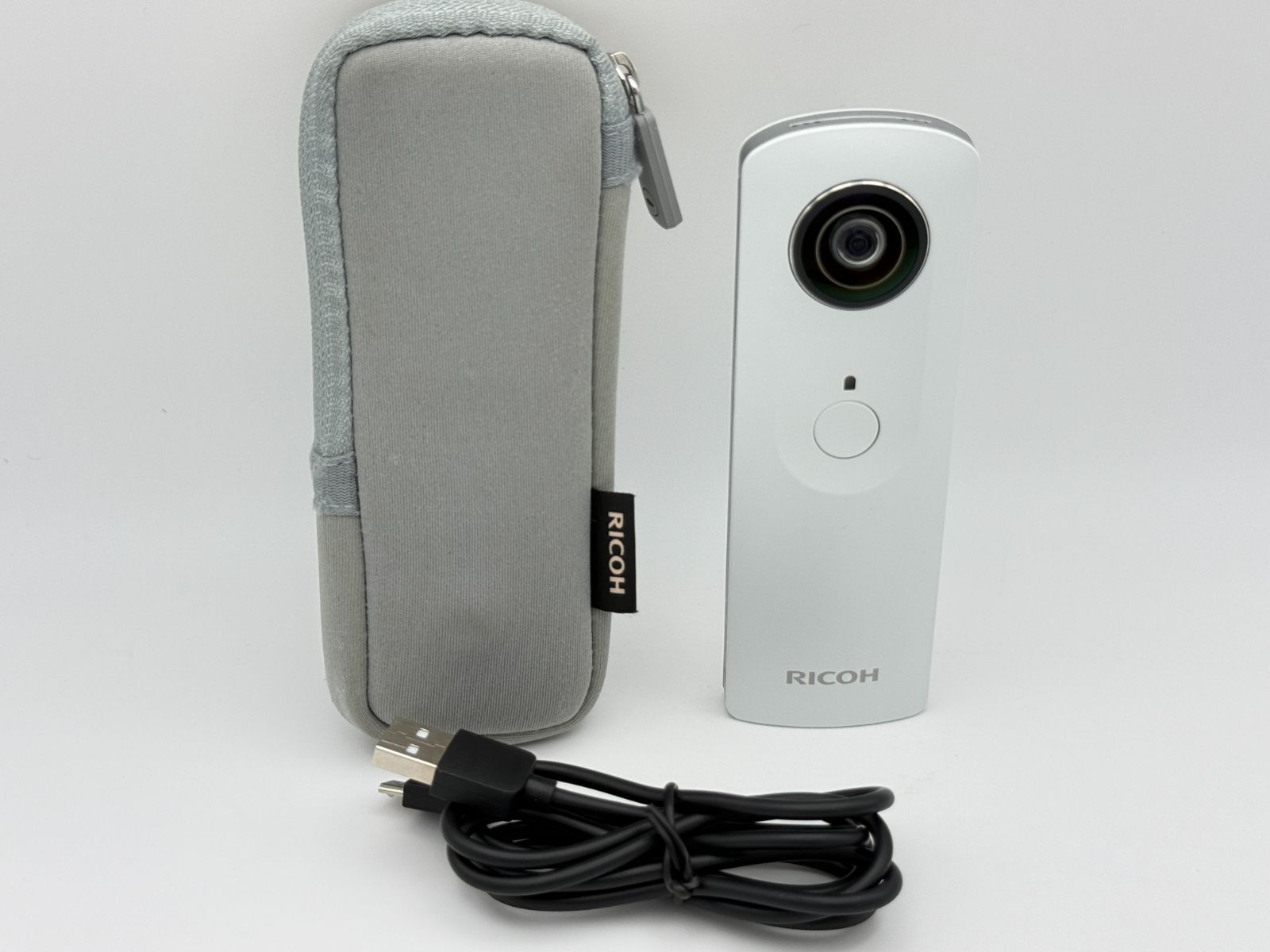 美品】RICOH THETA m15 ホワイト リコー シータ 360度カメラ - メルカリ