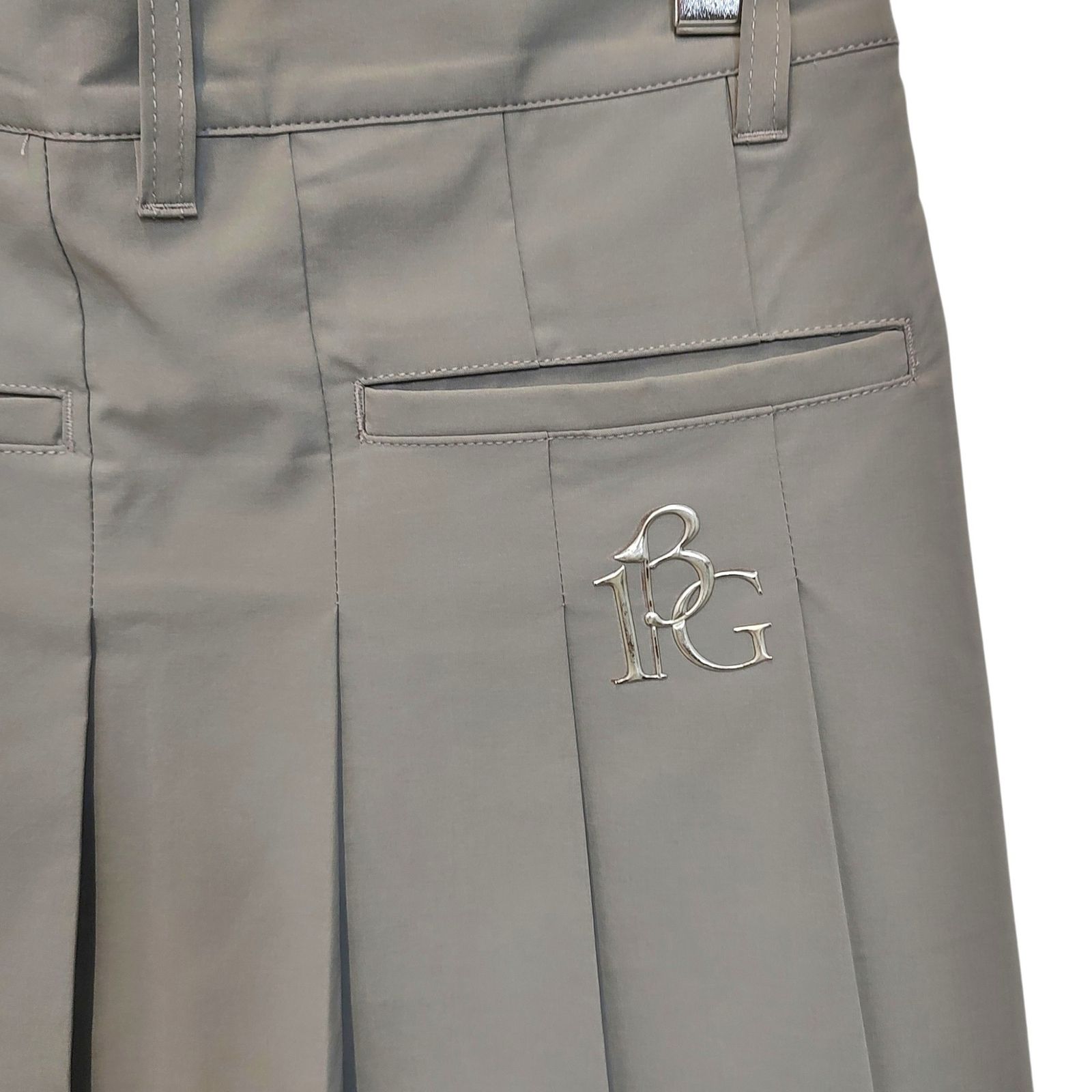 1PIU1UGUALE3 GOLF ウノピゥウノウグァーレトレ ゴルフ BIG PLEATS