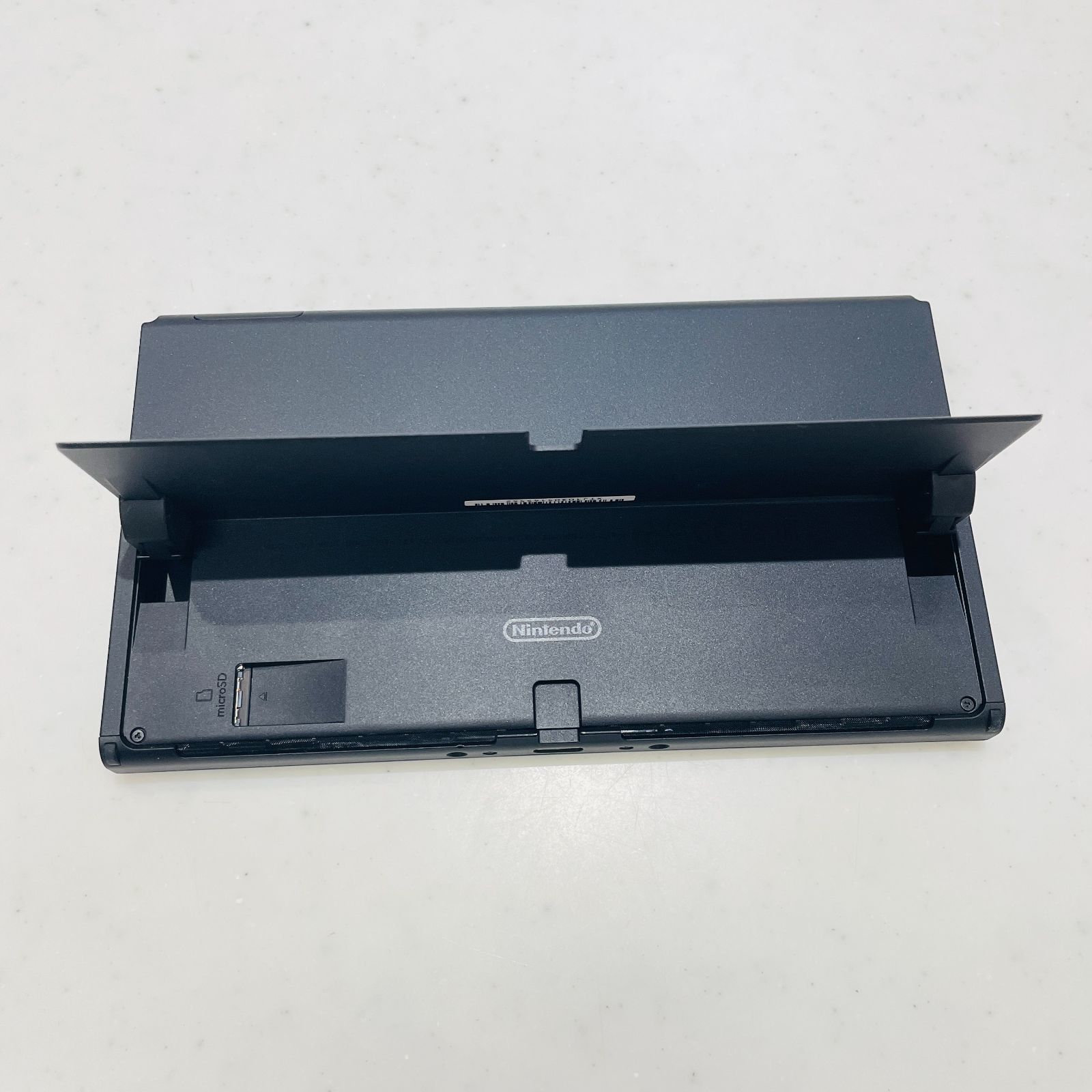 美品/液晶ヤケなし 2024年製 Nintendo Switch 有機ELモデル ホワイト