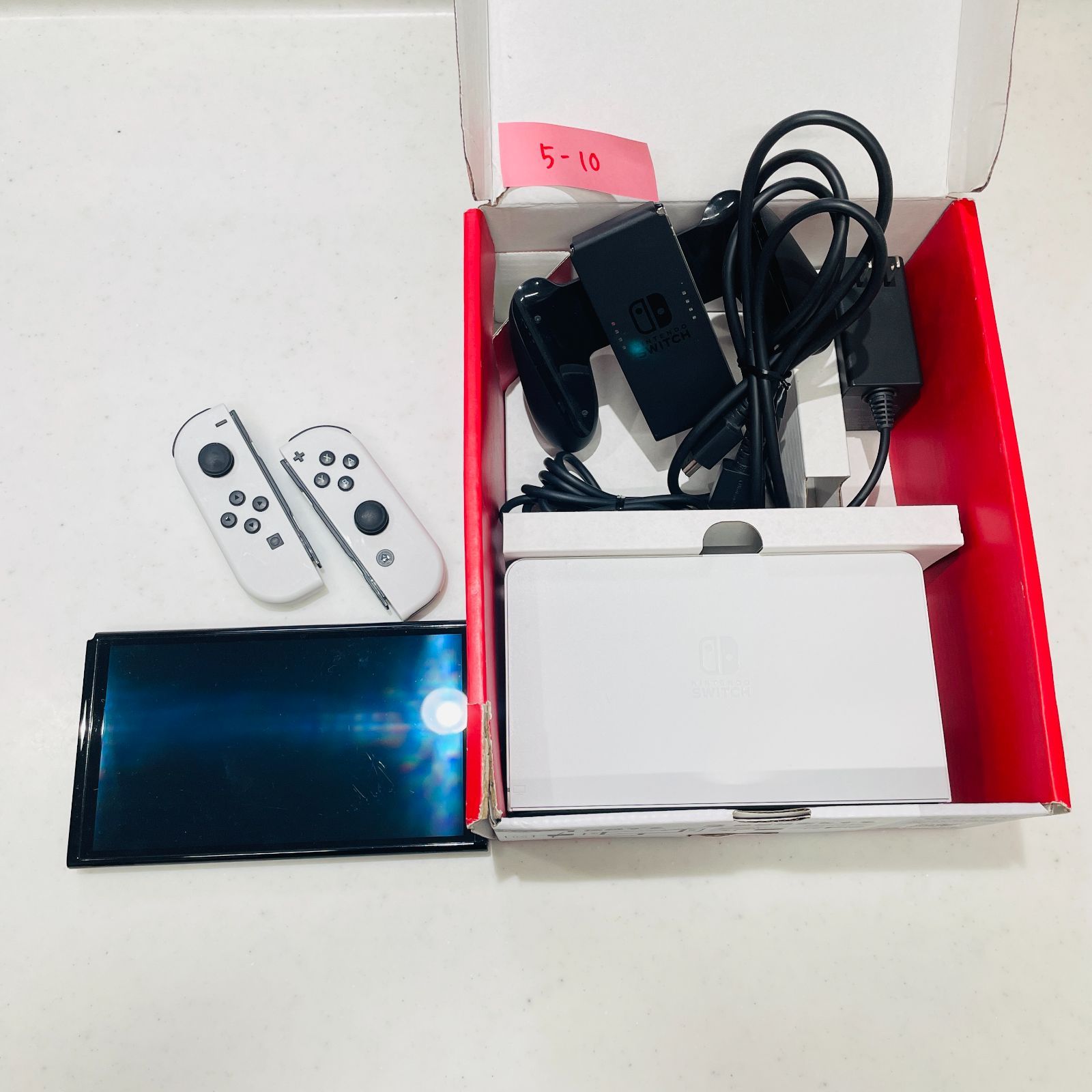 美品/液晶ヤケなし 2023年製 Nintendo Switch 有機ELモデル ホワイト