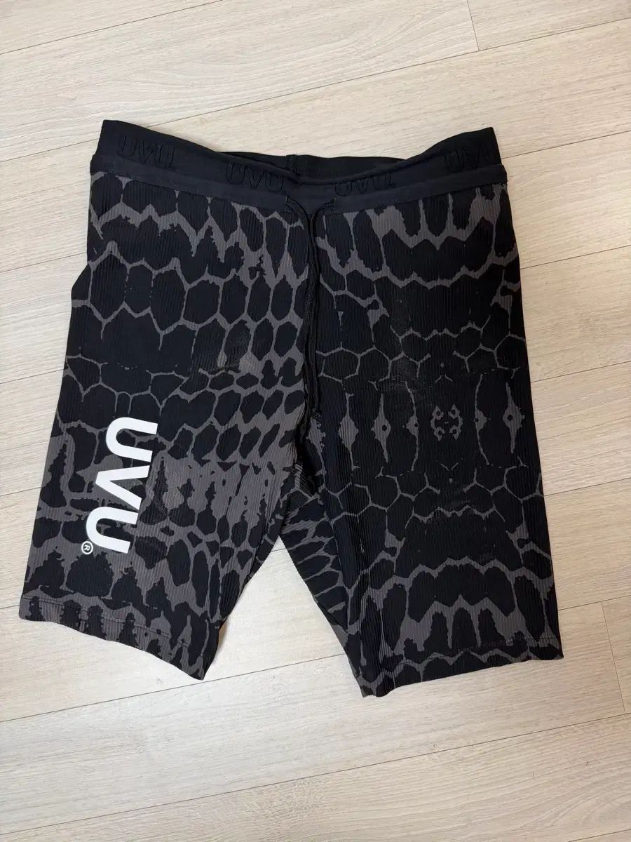 UVU ベルリン タイツ 出品 Mサイズ