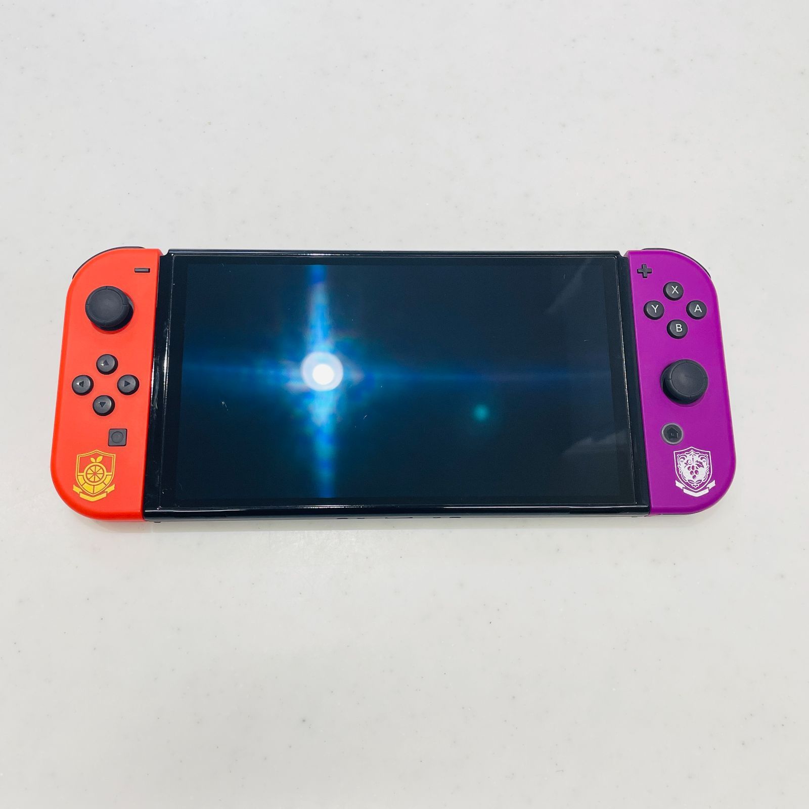 美品/液晶ヤケなし 2022年製 Switch 有機ELモデル スカーレット