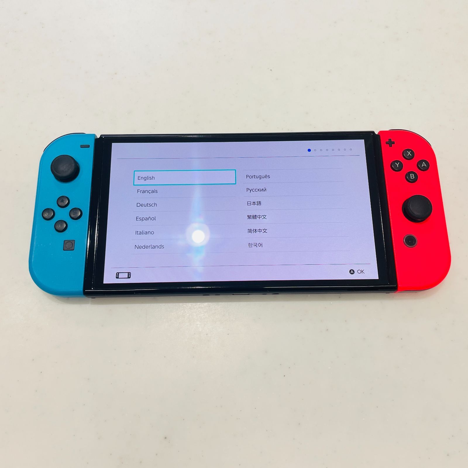 d*9様 使用感なしの美品Nintendo Switch ネオンブルー/ネオンオ d*9様 使用感なしの美品Nintendo Switch ネオンブルー/ネオンオ 液晶