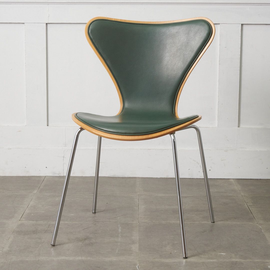 正規品 Fritz Hansen セブンチェア 3107 名作 椅子 緑 フロントパディング 北欧 デンマーク アルネ ヤコブセン フリッツハンセン 97074