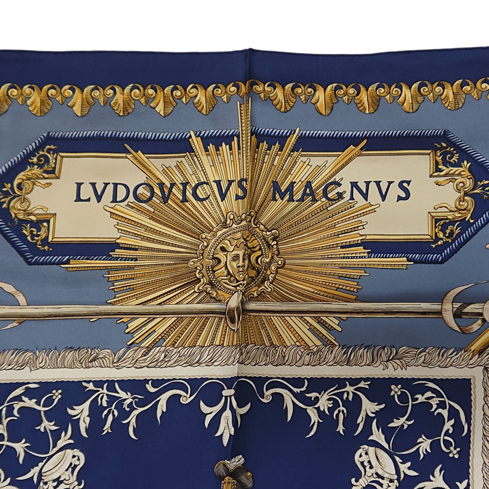 美品】HERMES エルメス カレ90 LVDOVICVS MAGNVS シルクスカーフ