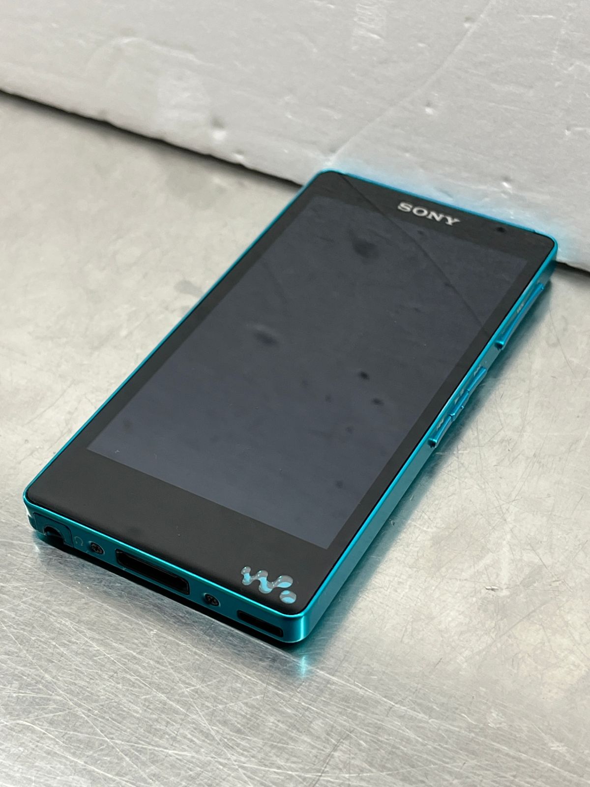 SONY ウォークマン 青⬛️ジャンク ジャンク SONY ソニー ウォークマン NW-F886□ - メルカリ