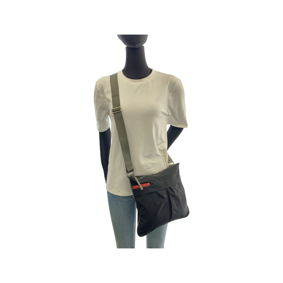 美品 PRADA SPORTS プラダスポーツ ブラック カーキ シルバー金具 ナイロン ショルダーバッグ ポシェット メンズ 603913【中古】 美品 PRADA SPORTS プラダスポーツ ブラック カーキ シルバー金具 ナイロン ショルダーバッグ ポシェット メンズ 603913【中古】