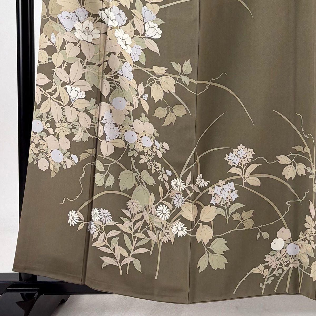 訪問着 身丈159cm 裄丈65.5cm M 袷 椿 万寿菊 金彩 茶緑色 正絹 秀品 
