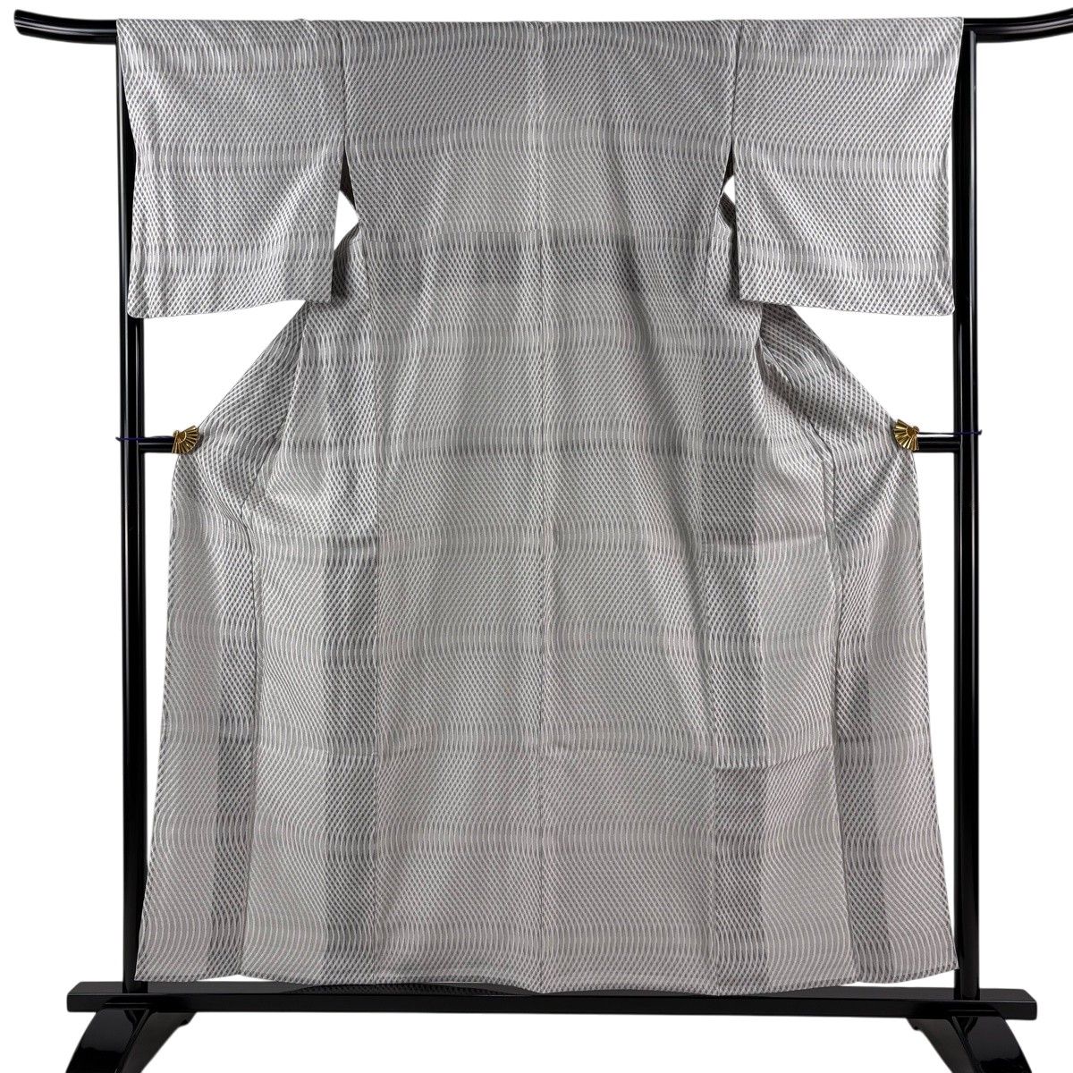 【美品】 お召 身丈157cm 裄丈65.5cm M 単衣 やまと よろけ縞 灰色 正絹 秀品 【中古】