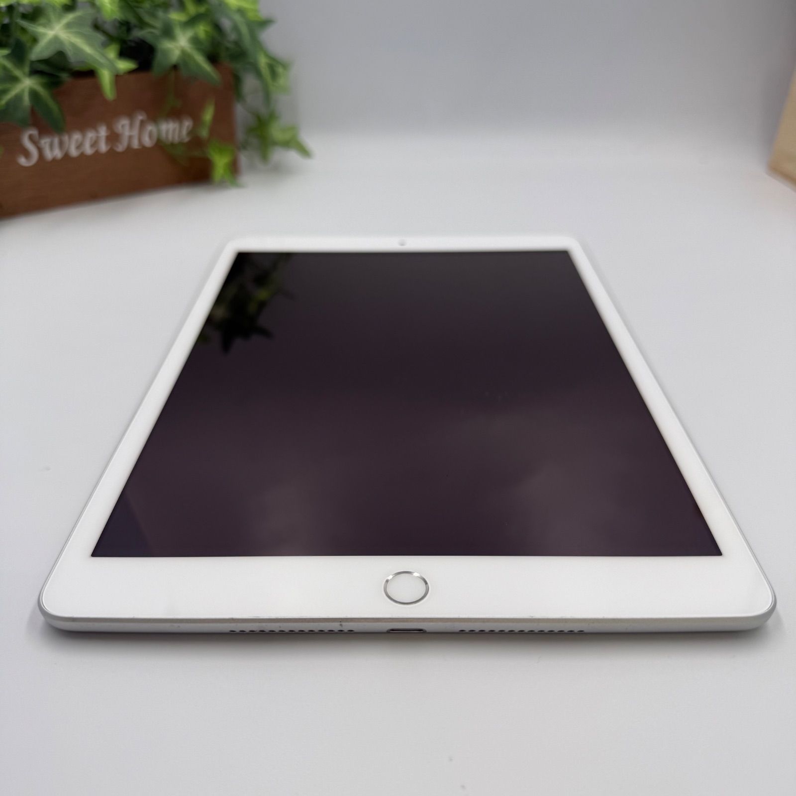 バッテリー94%】iPad 第7世代 32GB Wi-Fi シルバー - メルカリ