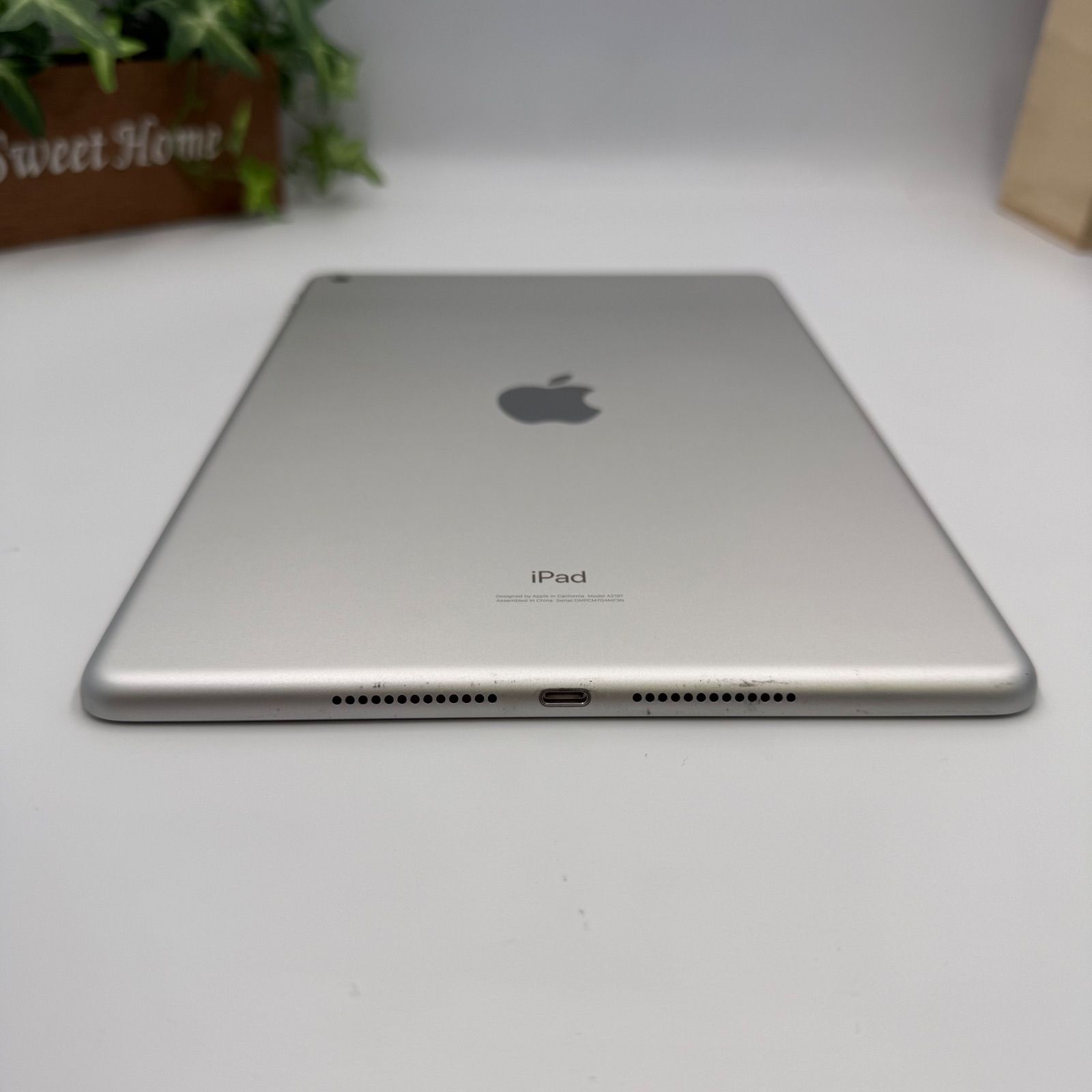 バッテリー94%】iPad 第7世代 32GB Wi-Fi シルバー - メルカリ