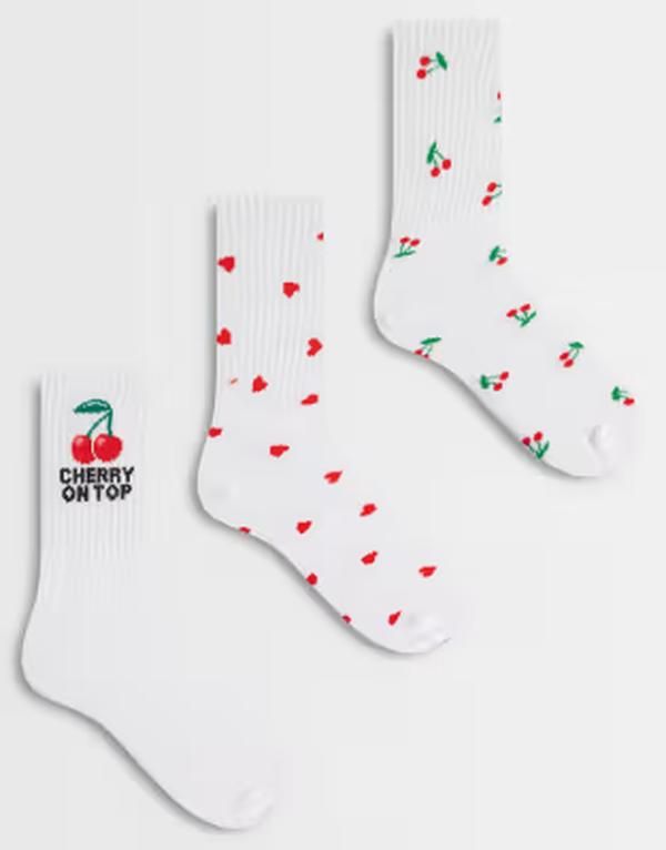ヴェロモーダ レディース アンダーウェア 靴下 Vero Modathletic socks 3 pack with cherry detailsNOWHITE CHERRY ホワイト