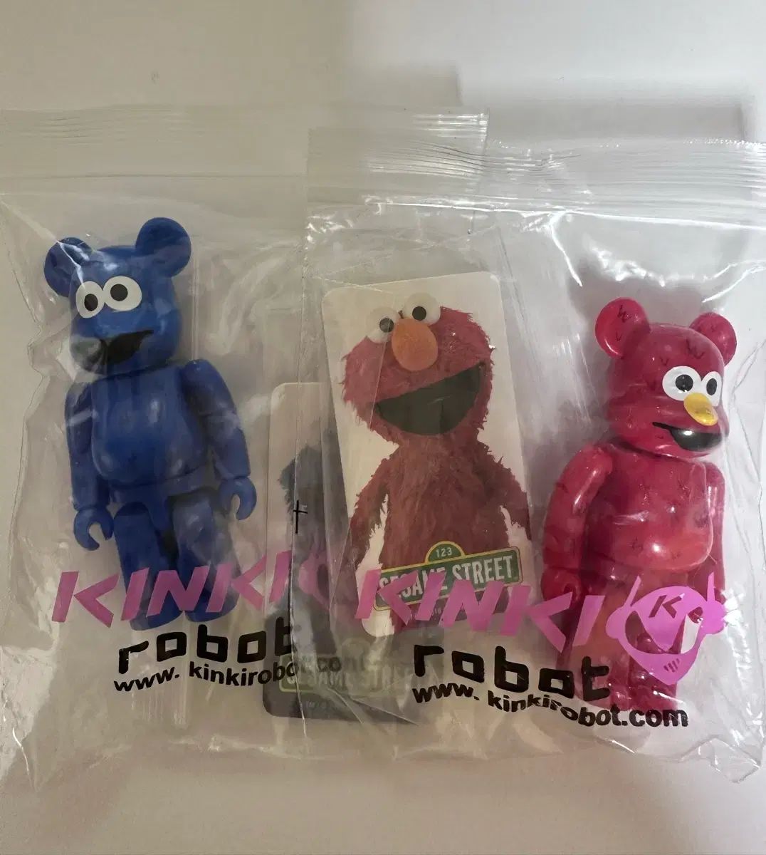 BE@RBRICK(ベアブリック) 32タン エルモ & COOKY MONSTER セット 開封