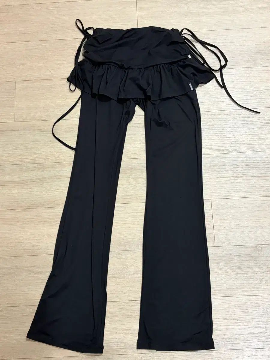 NICK&NICOLE ニック&ニコル フリル レイヤード パンツ 9,602円
