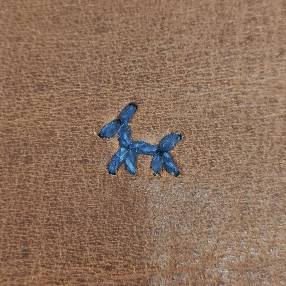 HENRY CUIR/ほぼ日 レザー 犬 刺繍 手帳カバー チャ レディース