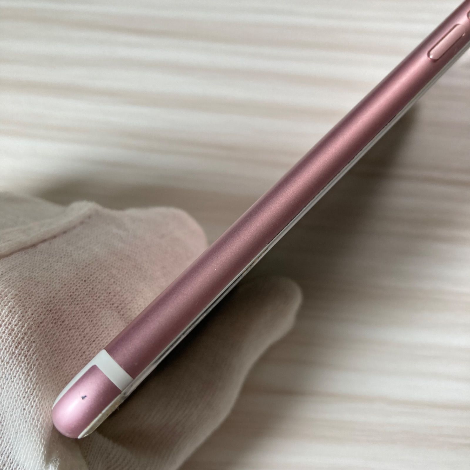 iPhone7 128GB Rose Gold SIMフリー バッテリー80% - メルカリ