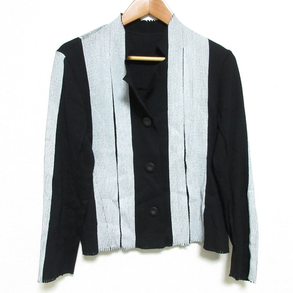 美品 ISSEY MIYAKE イッセイミヤケ A-POC INSIDE コーティングストライプ ニットジャケット IM31KD700 サイズ2 ブラック ホワイト レディース 古着 中古 USED