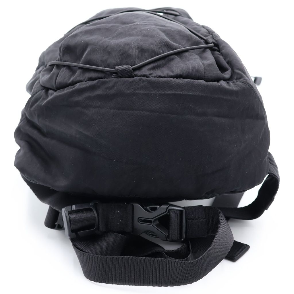 C.P. Company (シーピーカンパニー) Nylon B Lens Crossbody Rucksack
