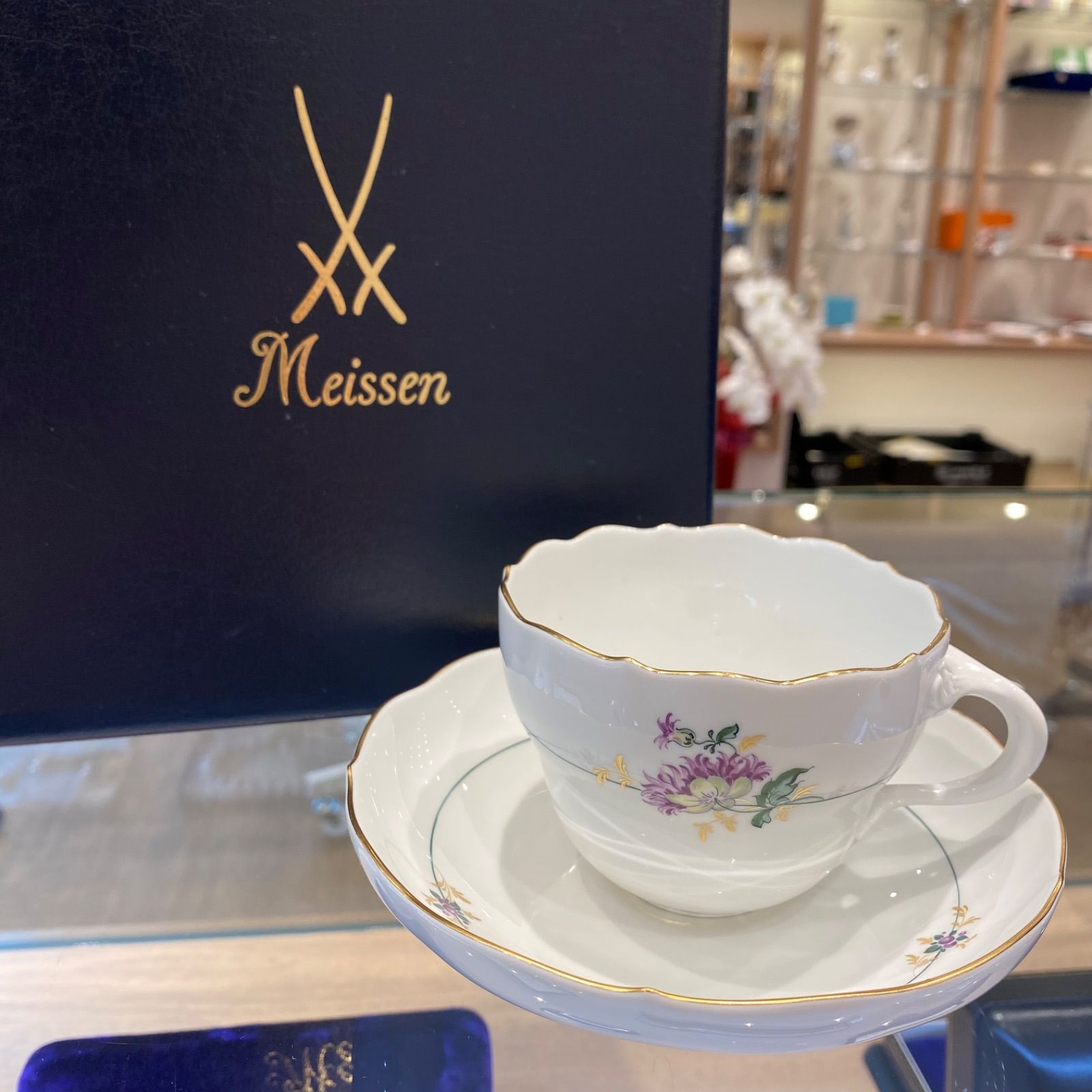 マイセン ベーシックフラワー 紫の花 カップ&ソーサー トヒオ 共箱 新