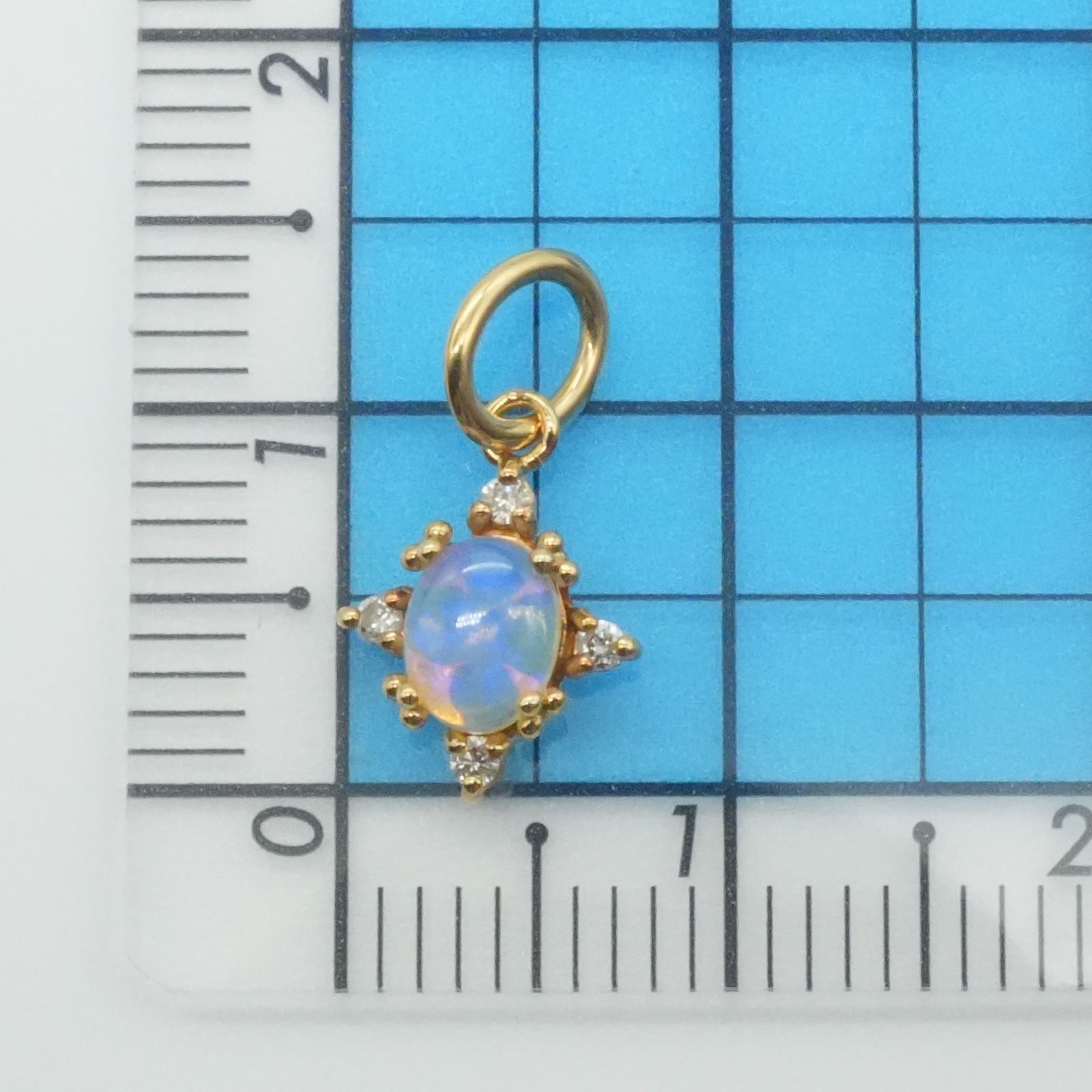 美品 アガット K18 オパール×ダイヤ ネックレストップ /26-0395 - メルカリ