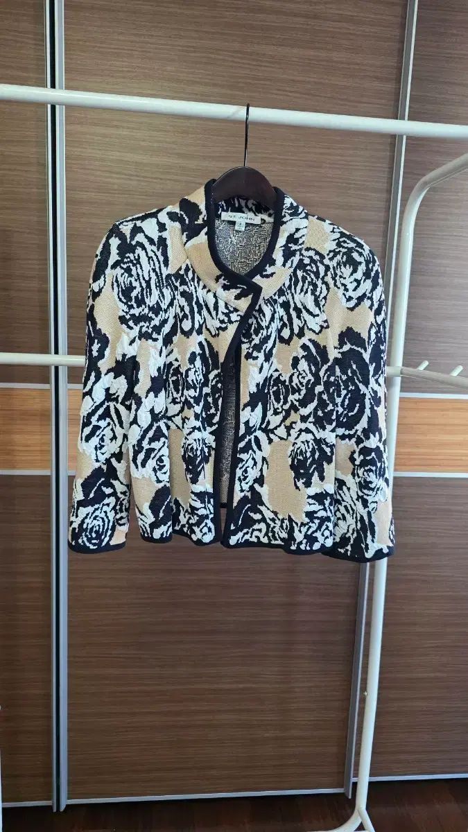 センジョーン ジャケット 20,693円