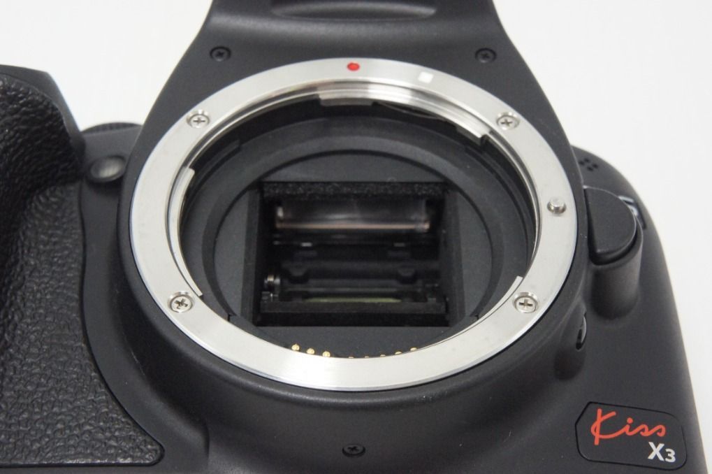 美品 Canon キヤノン EOS Kiss X3 レンズキット (EF-S 18-55mm F3.5
