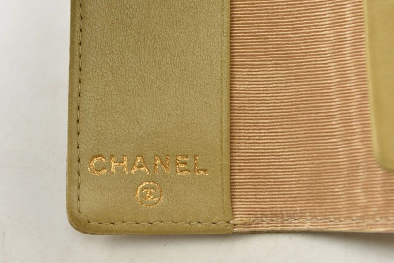 シャネル キーケース CHANEL 6連 CCマーク キャビアスキン ベージュ