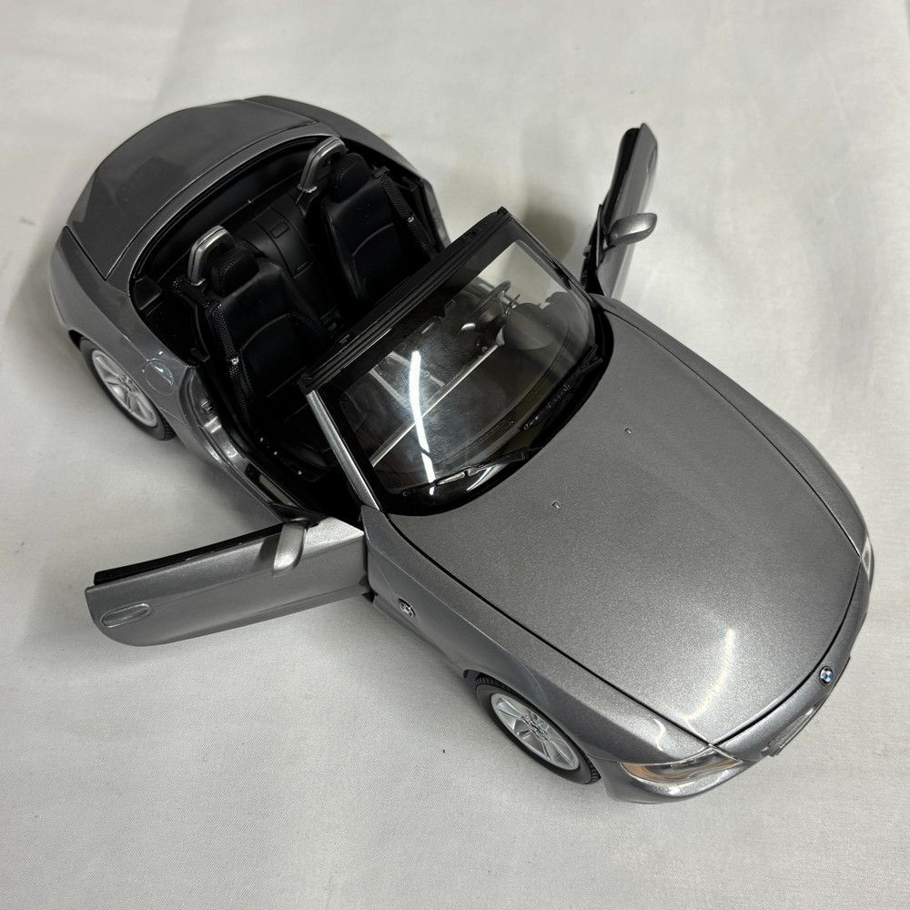 1172◇ミニカー 1/18スケール BMW Z4 京商 シルバー 箱入り - メルカリ