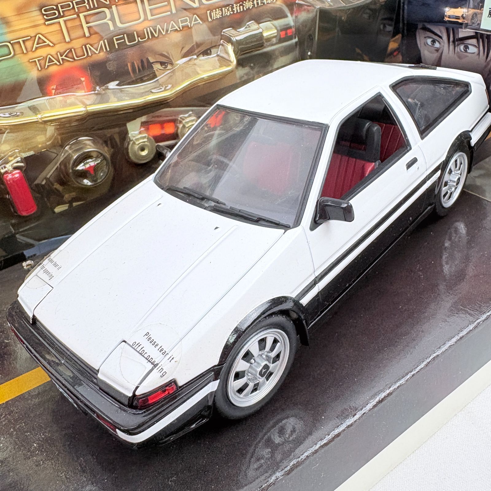 ホットワークス 頭文字D トヨタ スプリンタートレノ AE86 藤原拓海仕様