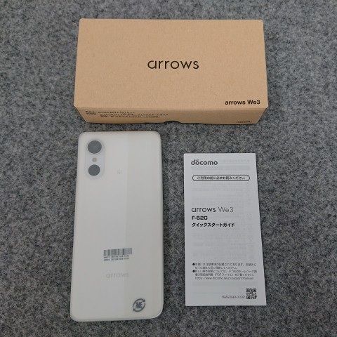 未使用品】 FCNT arrows We3 F-52G ホワイト 64GB スマートフォン