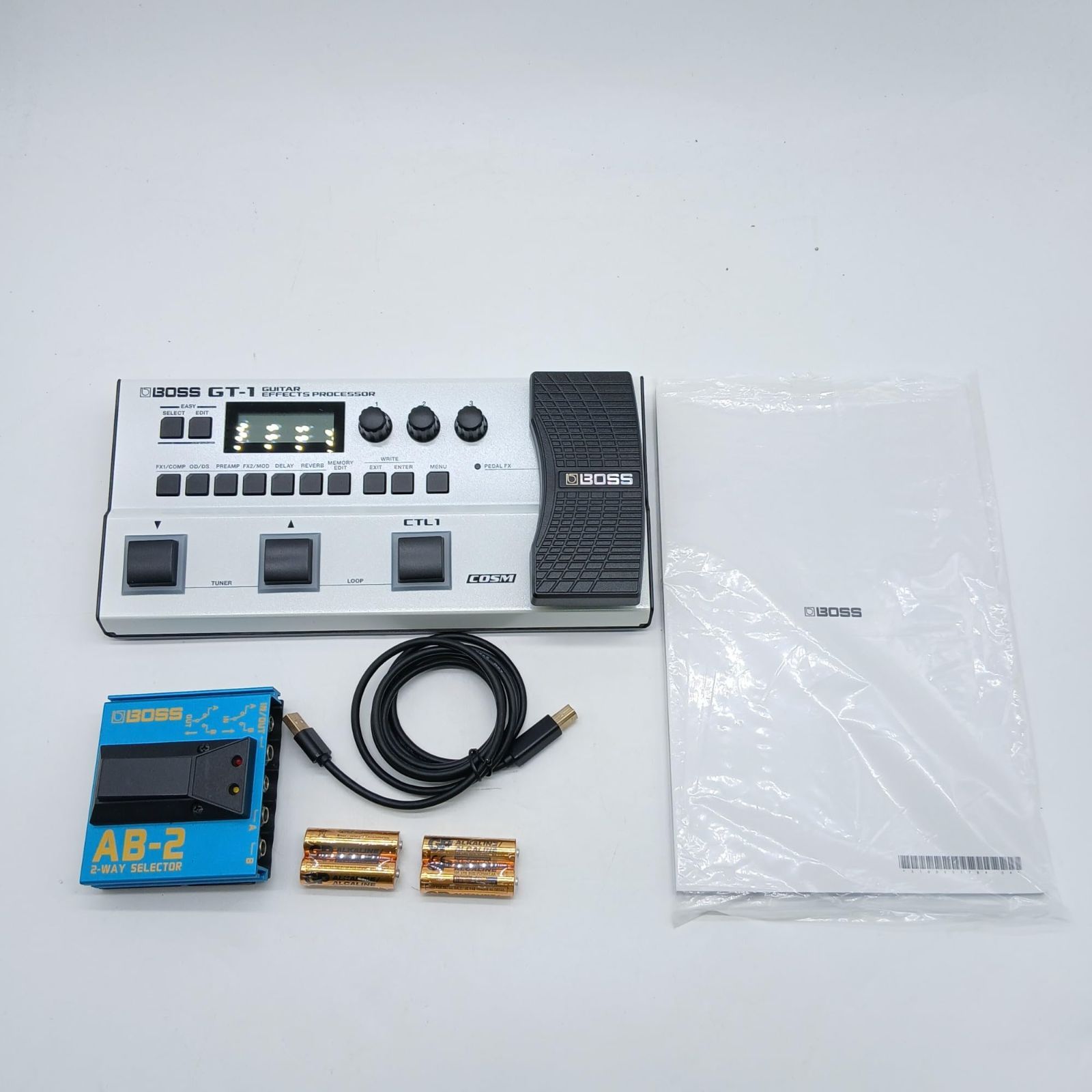 BOSS GT-1 ギターエフェクター シールド付き BOSS GT-1 ギターエフェクター 箱付き BOSS GT-1 ギターエフェクター