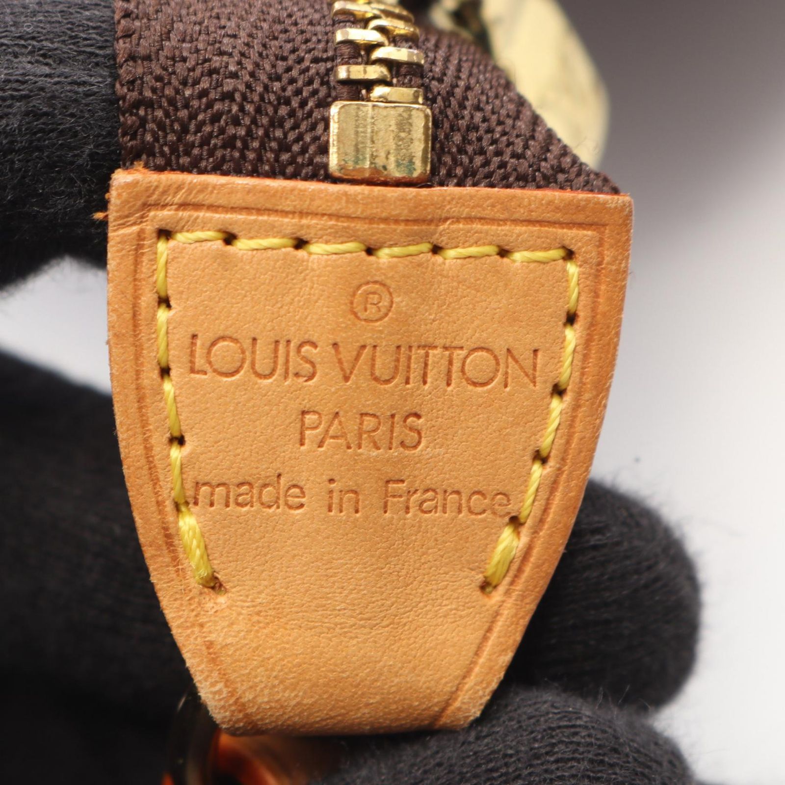 ルイ・ヴィトン LOUIS VUITTON ハンドバッグ ポシェットアクセソワール
