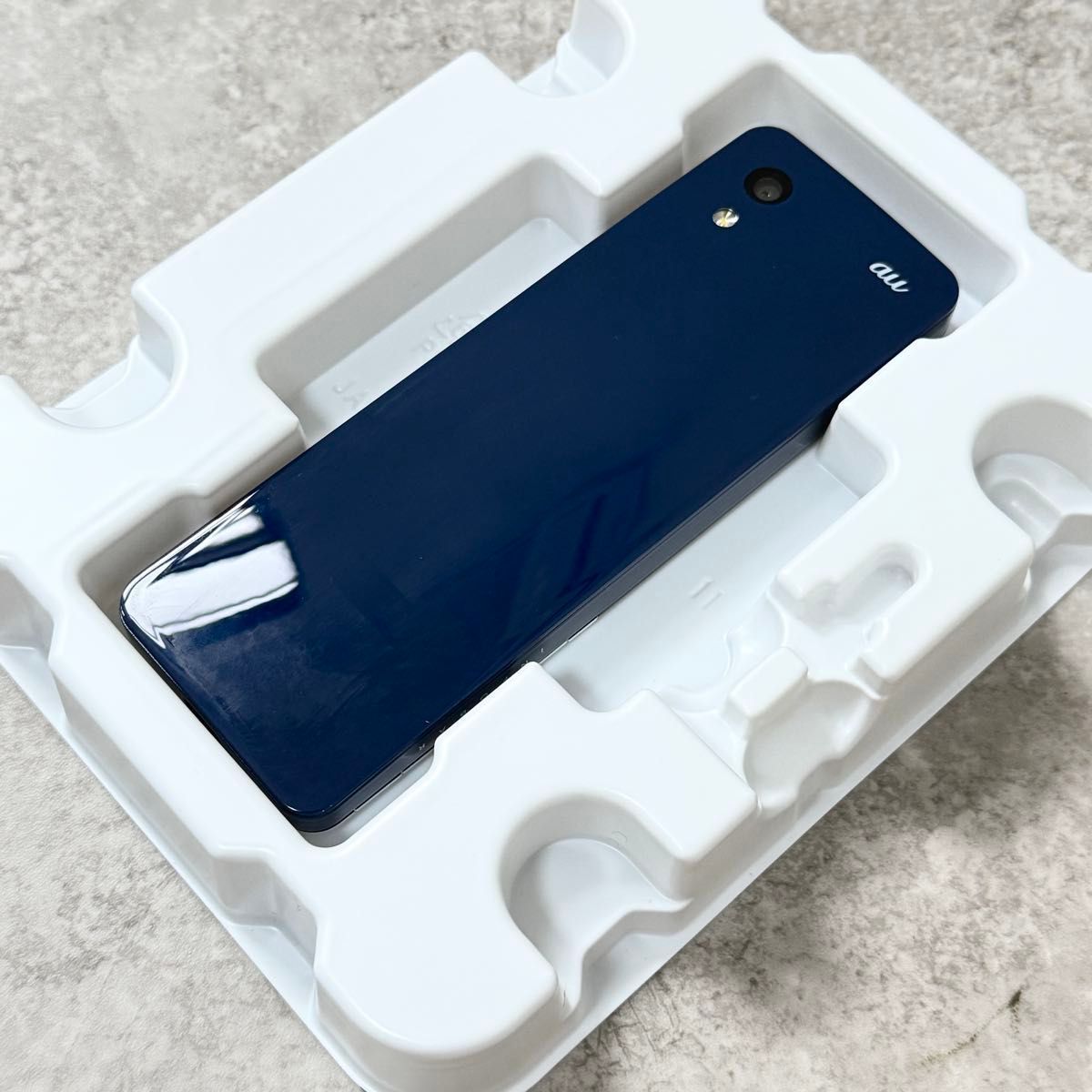 京セラ INFOBAR xv KYX31SLA ナスコン SIMフリー端末/KYOCERA - メルカリ