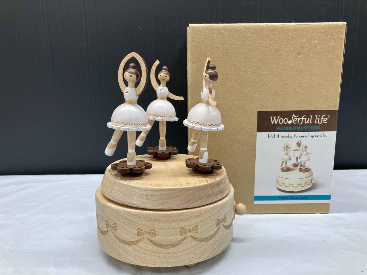 オルゴール wooderful life サンリオ WOODEN MUSIC BOX 白鳥の湖 回転